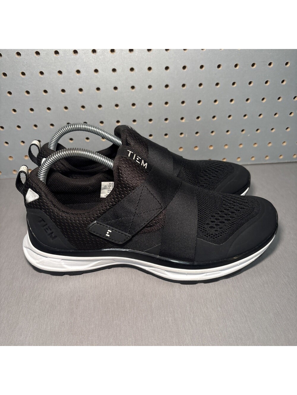 TIEM Slipstream Cycling Shoes Womens Size 9.5 Black White Athletic Sneakers